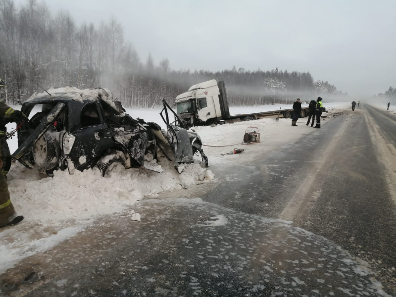 В Архангельской области ДТП в Вельском районе унесло жизни трех человек